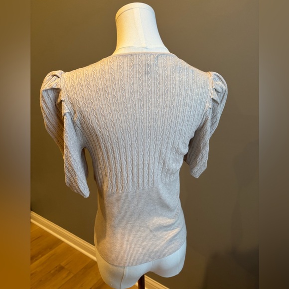 Express V-neck Crossover Top - Picture 4 of 5